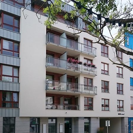 Apartament Z Widokiem Na Dworek グダニスク エクステリア 写真